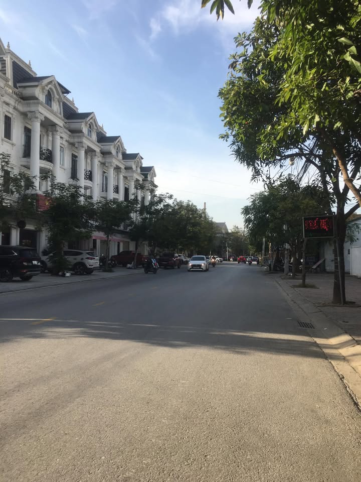 Biệt thự tân cổ điển Hà Huy Tập 150m² giá 1.9 tỷ - Kinh doanh đắc địa!