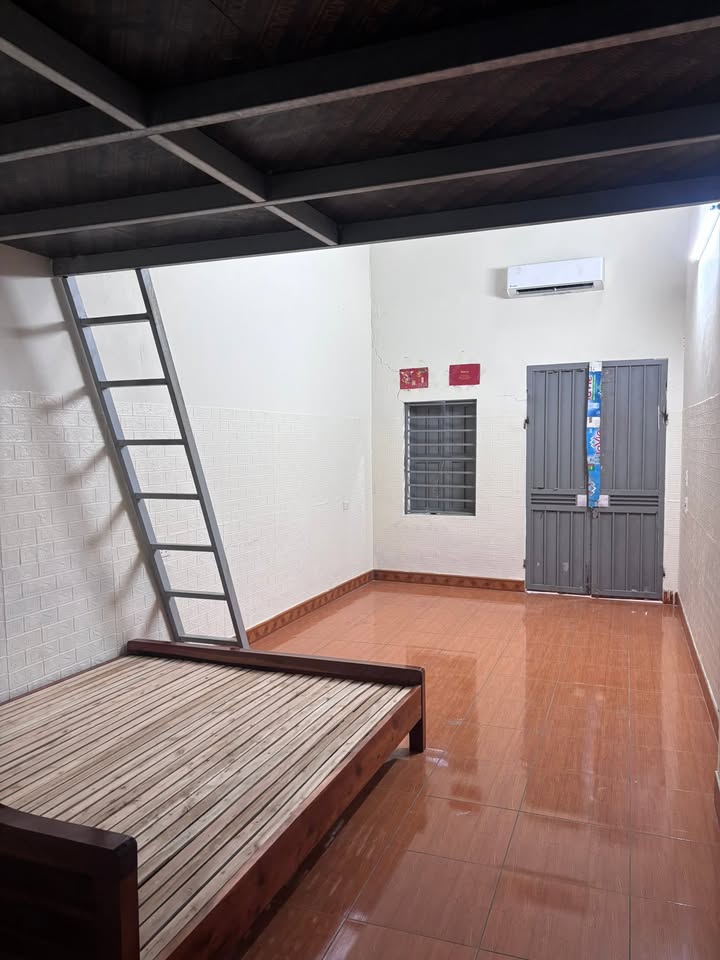 Phòng cho thuê tại Ngõ 38 Kim Quan Thượng, 25m² chỉ 2.8 triệu - Không chung chủ, giờ giấc tự do!