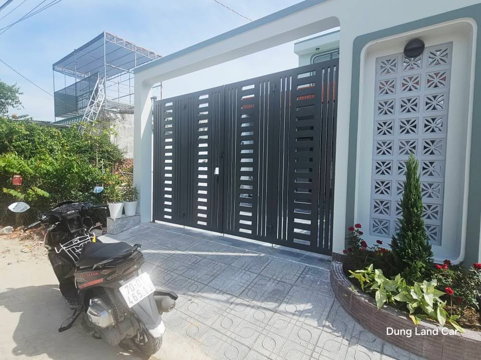 Nhà gác lửng hiện đại tại Hẻm Lô 3 Cầy Xiêng, Tây Ninh 140m² giá 1.59 tỷ - Full nội thất sang trọng!