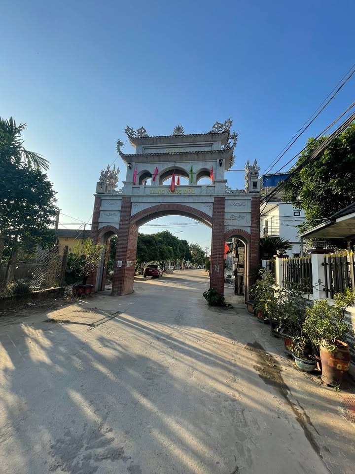 Đất Võng Xuyên, Phúc Thọ 64m² giá nhỉnh 2 tỷ - Kinh doanh tốt, đường thông ô tô!