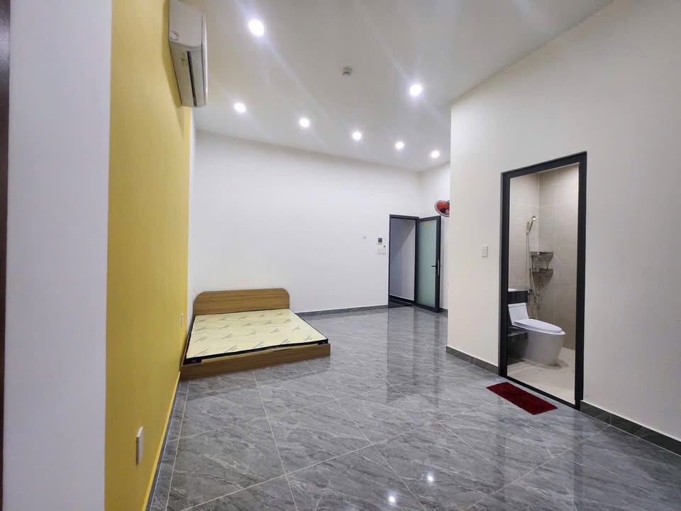 Cho thuê phòng cao cấp Nhà Phố Young Town, Đức Hòa từ 1.5 triệu - Không gian sống lý tưởng!