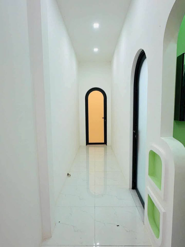 Nhà đẹp tại Long Xuyên 60m² giá 2 tỷ - Sẵn sàng dọn vào ở!