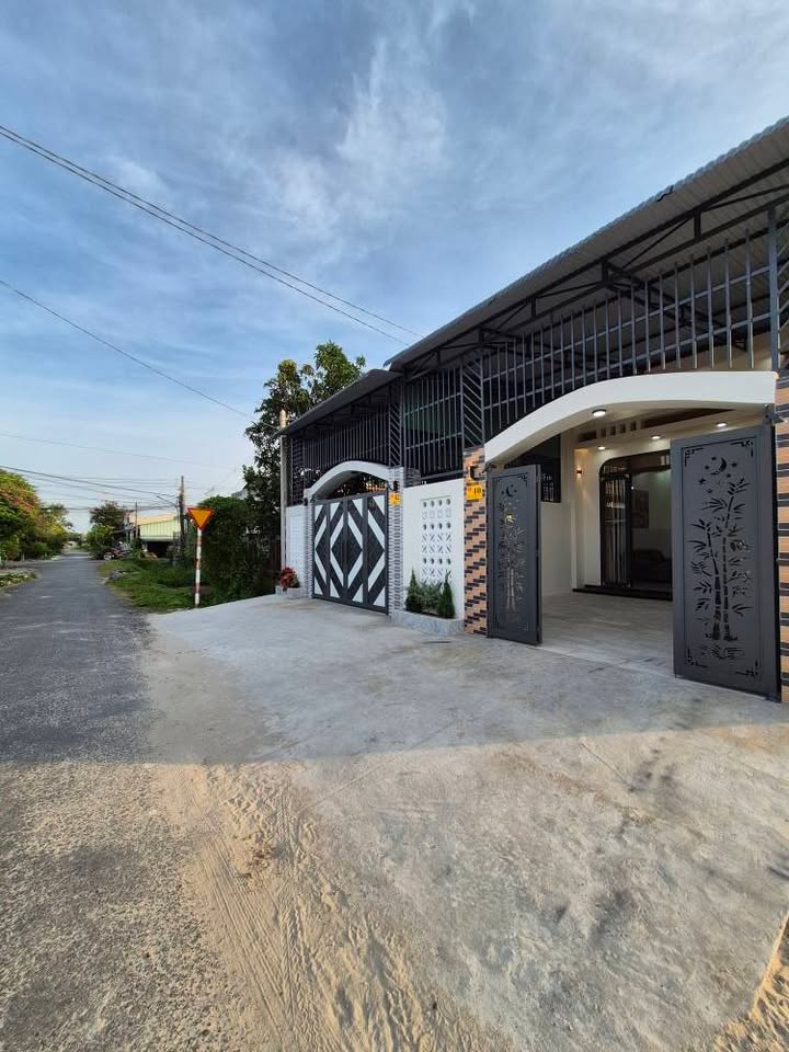 Nhà đẹp trung tâm Long Tân, Tây Ninh 159m² giá 1.89 tỷ - Thiết kế rộng rãi, thoáng mát!