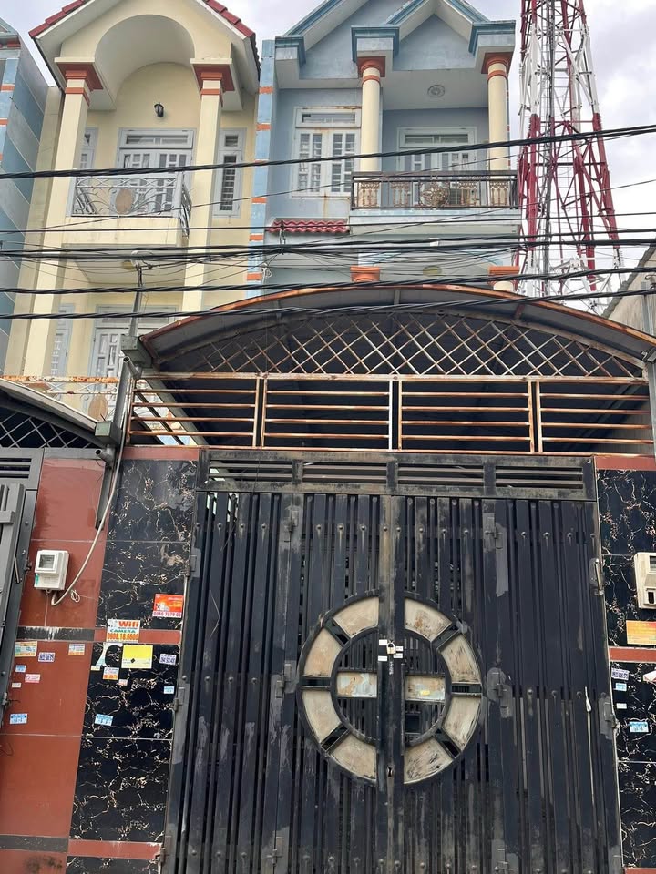 Nhà phố Tân Thới Hiệp 82m² giá 5.3 tỷ - Vị trí vàng, tiện ích đầy đủ!