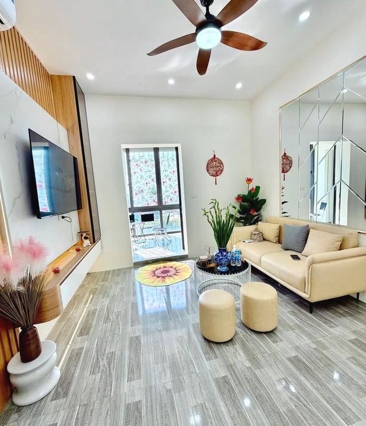 Căn hộ Đền Lừ Hoàng Mai 49m² giá 3 tỷ - Full nội thất, ở ngay!