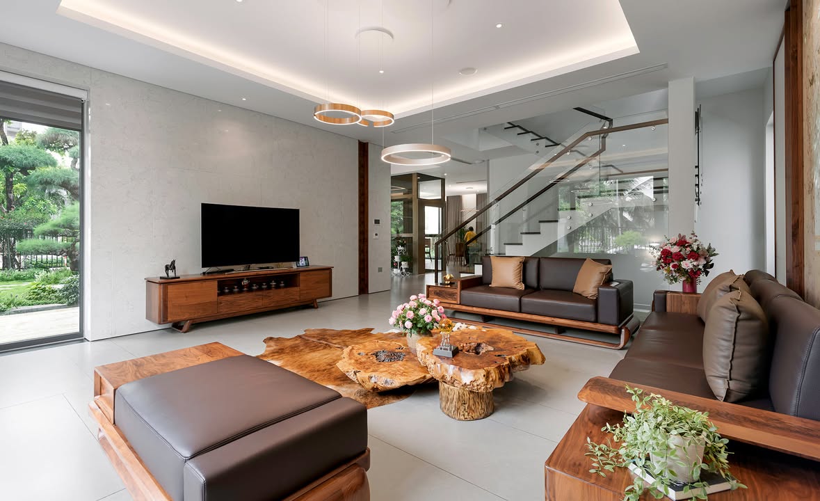 Nhà cho thuê phố Lý Nam Đế 50m² giá 26 triệu - Ô tô đỗ cửa, vào ở ngay!