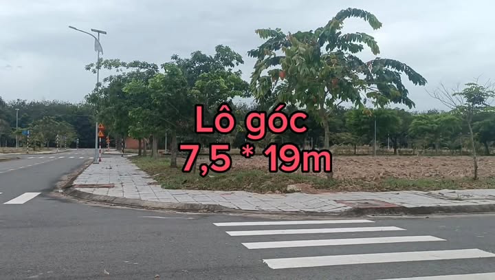 Đất nền thương mại phường Long Nguyên 95m² giá chỉ 12 triệu/m² - Sổ hồng riêng từng nền!