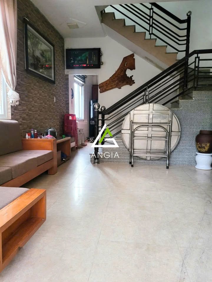 Nhà phố Ngô Thì Nhậm, Đà Lạt 41m² giá 3.5 tỷ - Đường ô tô vào tận nhà!