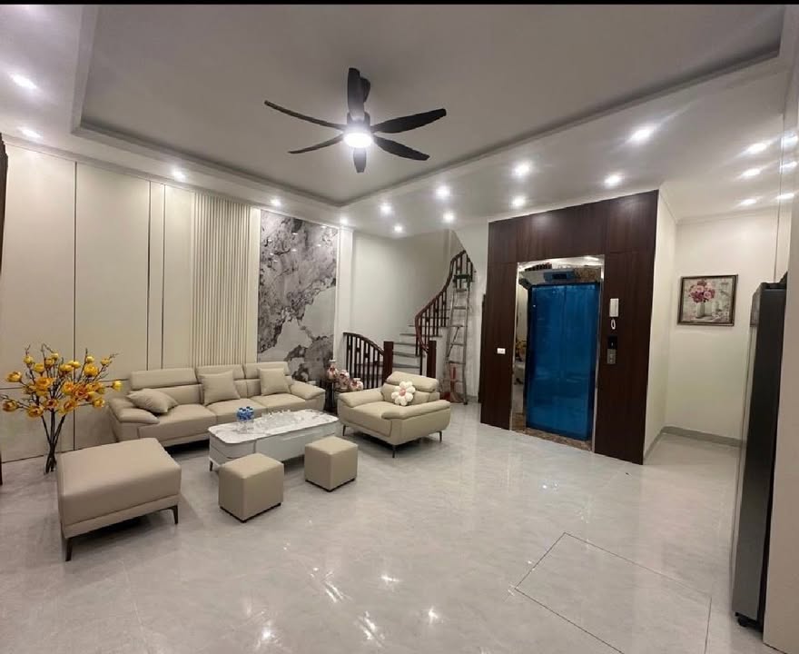 Nhà phố Việt Hưng Long Biên 50m² giá 11 tỷ - Nhà mới đẹp, full nội thất