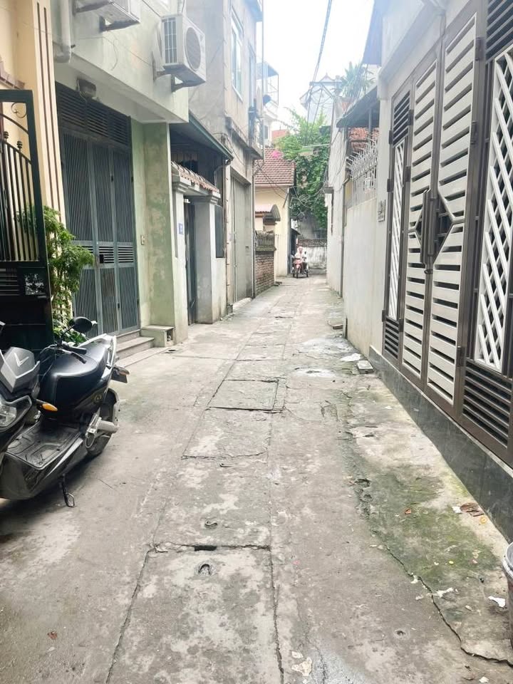 Đất Tây Mỗ 51m² giá 5.7 tỷ - Mặt tiền 4.2m, ngõ nông dễ sống!