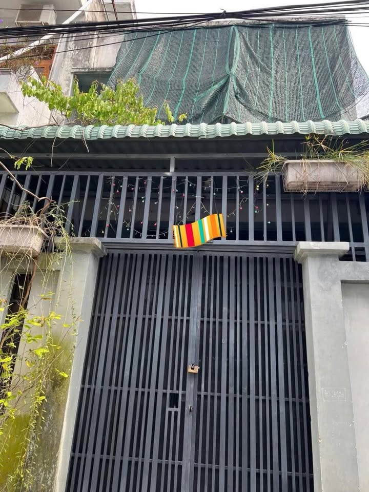 Nhà 1 Trệt 1 Lầu Đường 339, Phước Long B, Quận 9 - Giá 2.5 Tỷ, Gần Chợ!