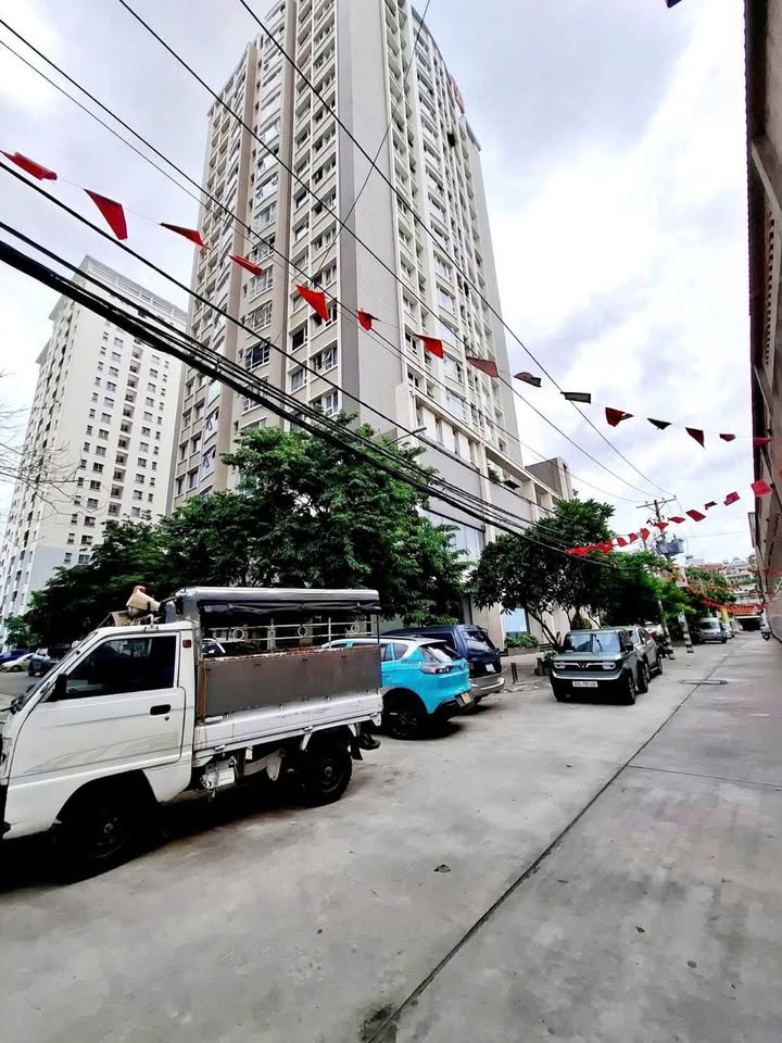 Nhà Kinh Doanh Tân Hòa Đông 26m² giá 3.5 tỷ - Tặng quyền kinh doanh tiệm phở!