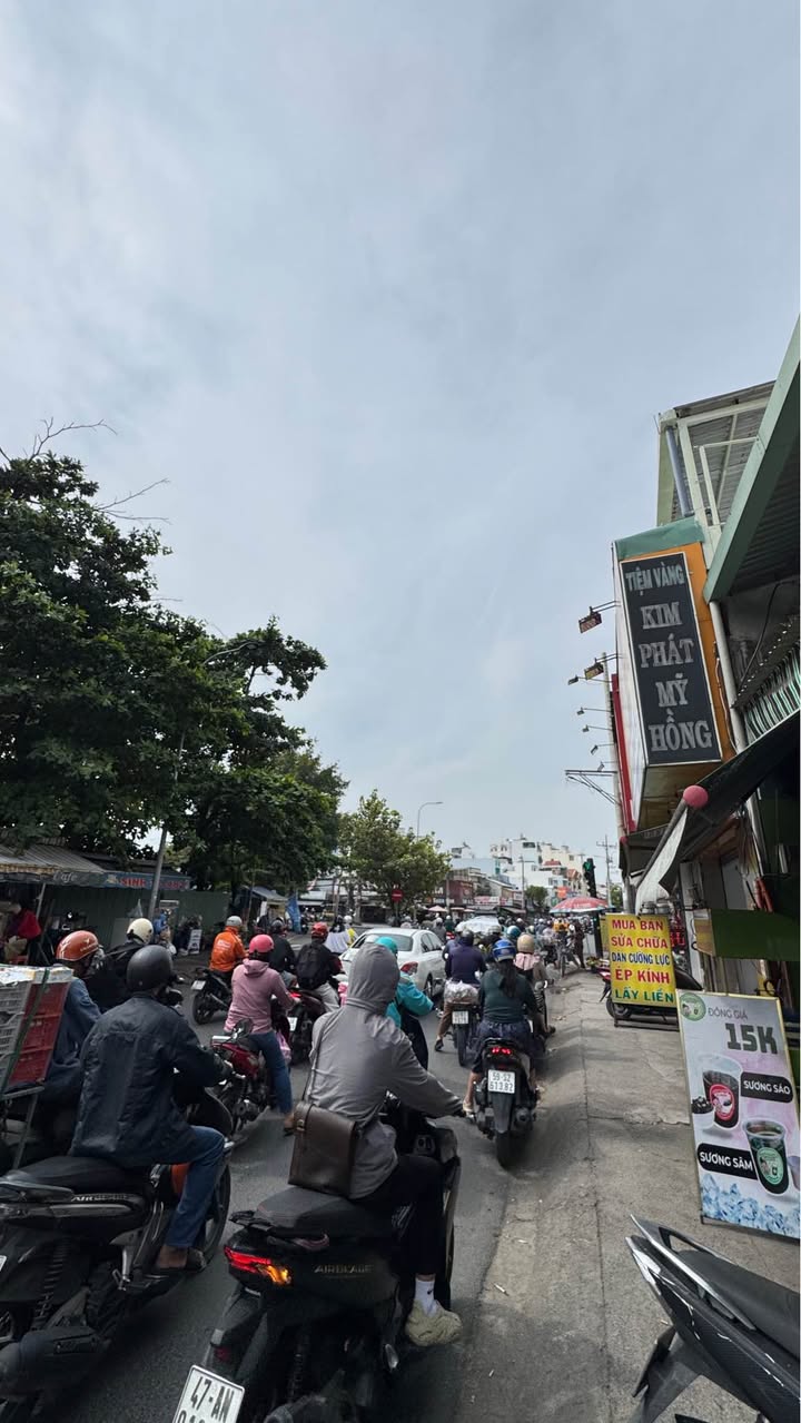 Cho thuê mặt tiền đường Nơ Trang Long, Bình Thạnh, 80m² giá 39 triệu - Không thể bỏ lỡ!