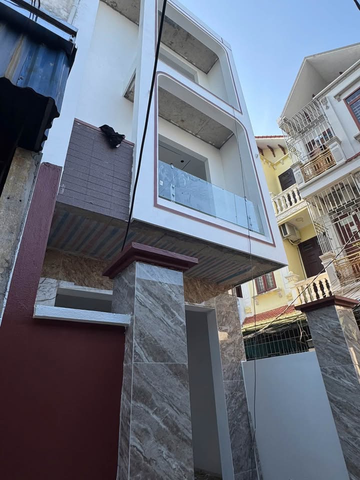 Nhà 3 tầng Trần Hưng Đạo, Nam Định 57m² giá 2.9 tỷ - Hoàn thiện đẹp mắt!