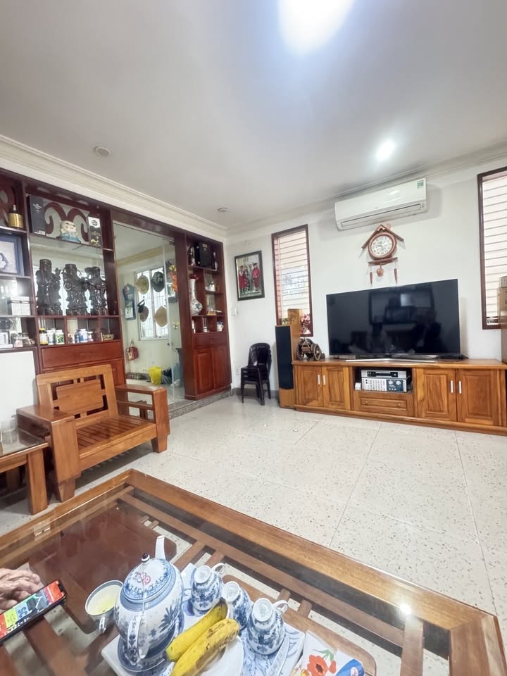 Nhà phố Đinh Tiên Hoàng 97m² giá 10 tỷ - Đầu tư sinh lời ngay!