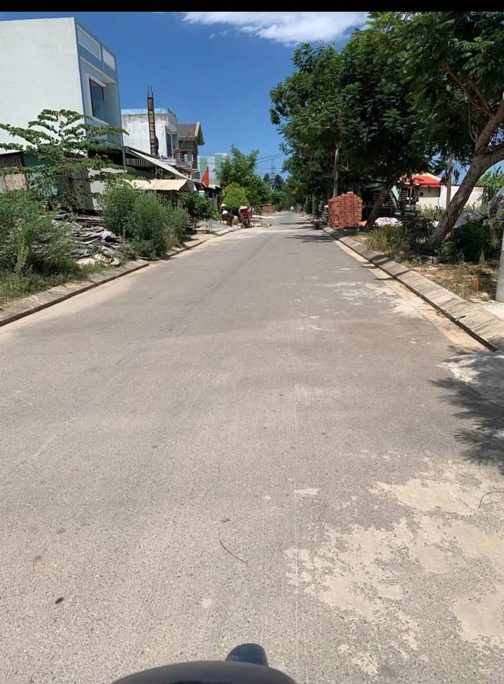 Bán lô đất nở hậu 100m² giá chỉ 2 tỷ - Vị trí trung tâm Cẩm Lệ Đà Nẵng!