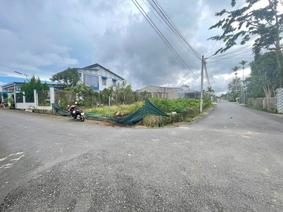 Đất góc 2 mặt tiền Lê Phụng Hiểu, Bảo Lộc 330m² giá 3 tỷ - Cơ hội đầu tư tuyệt vời!