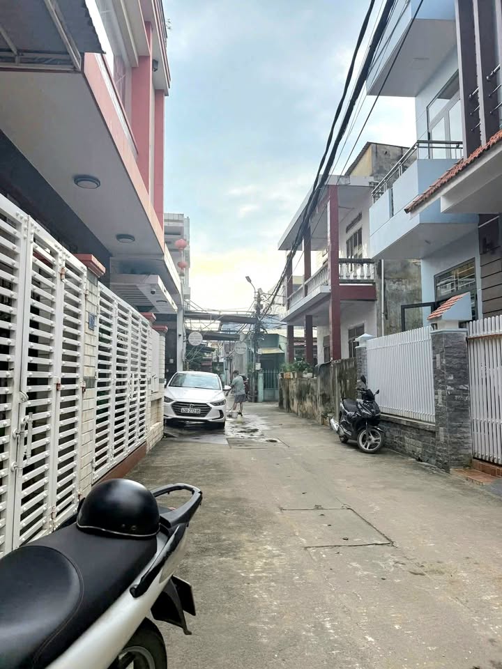 Nhà 2 tầng 64.5m² tại Tôn Đức Thắng, Đà Nẵng - Ô tô vào tận nhà, giá 4.05 tỷ!