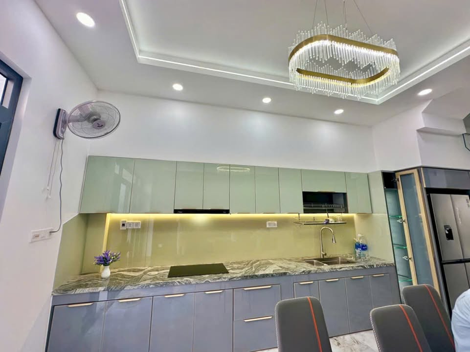 Nhà mới xây ở ngay tại Hiệp Bình Chánh, Thủ Đức 52m² giá 6 tỷ - Hẻm xe tải, gần Gigamall!