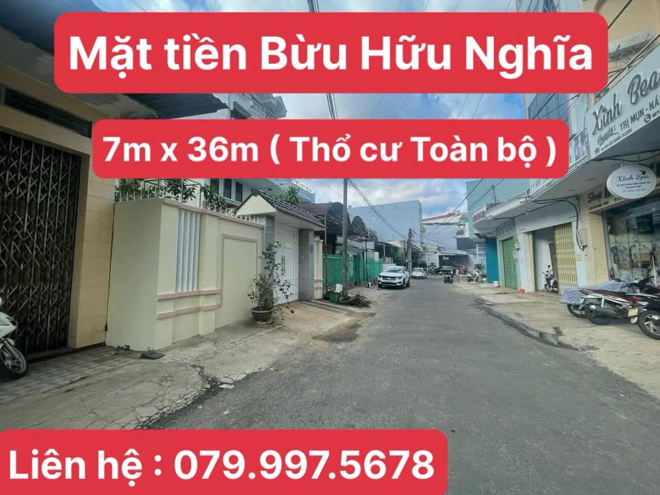 Nhà phố mặt tiền Bùi Hữu Nghĩa, Pleiku 252m² giá 9 tỷ - Cơ hội đầu tư lý tưởng!
