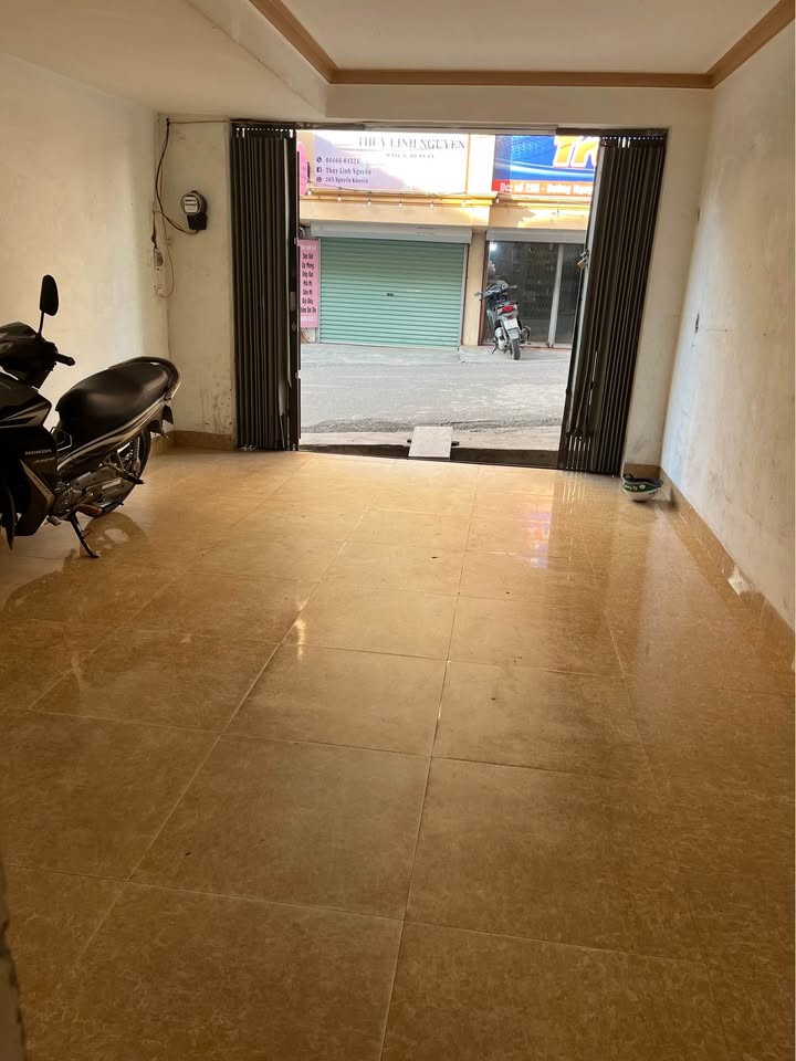 Cho thuê cửa hàng 24m² mặt đường Nguyễn Khuyến - Giá thỏa thuận hấp dẫn!