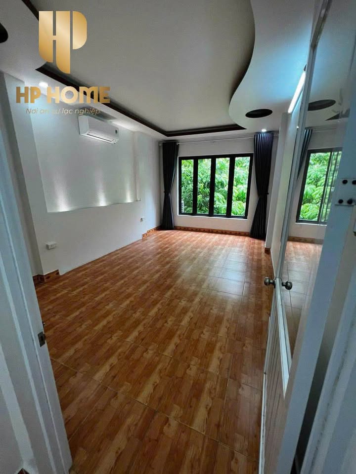 Nhà mặt đường Lê Hồng Phong, Hải Phòng 45m² giá 10 triệu - Phù hợp ở và kinh doanh!