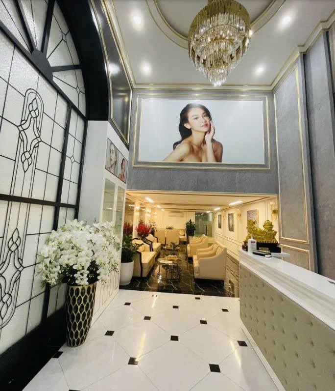 Cho thuê tòa nhà 7 tầng mặt phố Tây Sơn, Đống Đa - Giá chỉ 70 triệu/tháng!