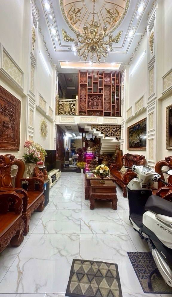 Nhà đẹp Tân Phú 64m² giá 9.8 tỷ - Gần Lê Văn Quới, an ninh tốt!