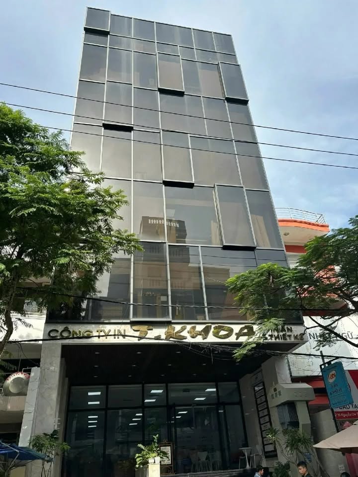 Mặt tiền công viên Thanh Niên Hải Châu 243m² giá thương lượng - Cơ hội đầu tư hấp dẫn!