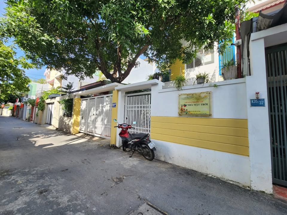 Nhà phố Trưng Nhị, Hải Châu 210m² giá 11.3 tỷ - Tiện ích đầy đủ, phù hợp kinh doanh!