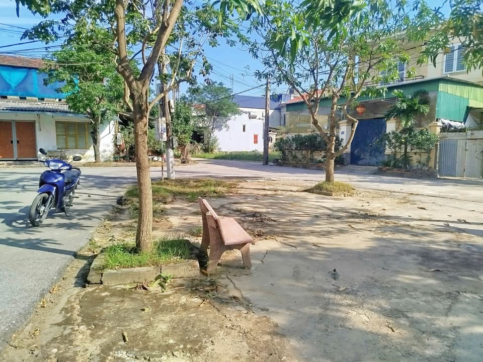 Đất nền TDP 3, Thành Sen 122.4m² giá 2 tỷ - Vị trí đẹp, tiện ích đầy đủ!