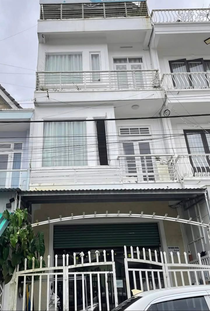 Nhà nguyên căn Đà Lạt 3 tầng, 9 phòng, giá 15 triệu - Đầu tư sinh lời ngay!