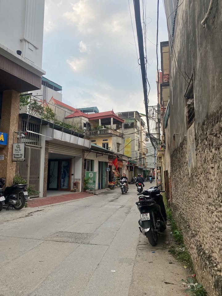 Nhà mặt ngõ Cầu Diễn 37m² giá 6 tỷ - Kinh doanh đắc địa, ô tô vào tận nơi!