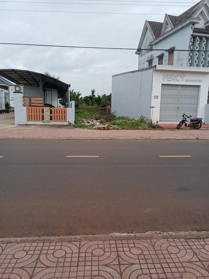 Đất nền chính chủ đường Hùng Vương, Krông Năng, 174m² - Sổ hồng trao tay!