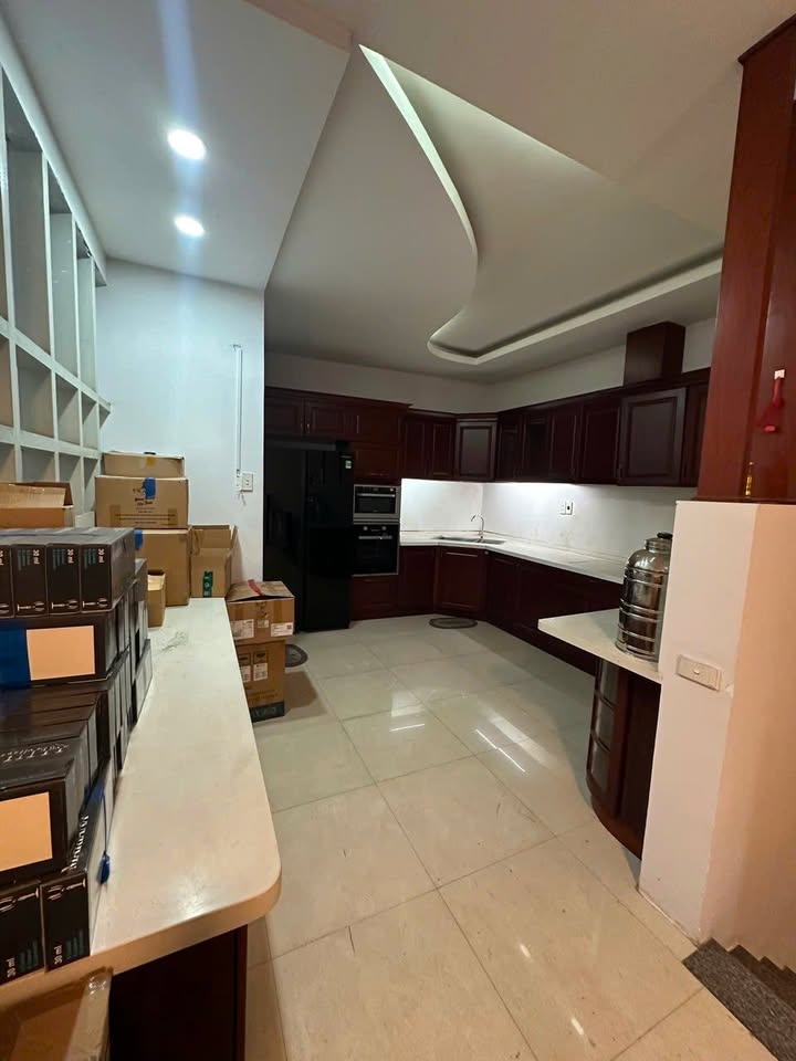 Nhà cho thuê đường Đào Duy Anh, Phú Nhuận 100m² - Phù hợp với nhiều mô hình kinh doanh!