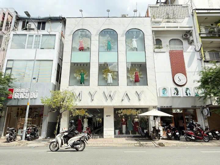 Cho thuê FrontHouse Võ Văn Tần Quận 3 diện tích 152m² - Vị trí đắc địa cho kinh doanh!