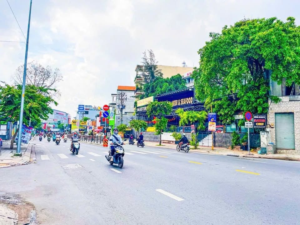 Nhà mặt tiền cho thuê 2500m² Phan Văn Trị, Gò Vấp - Vị trí đắc địa, kinh doanh thuận lợi!