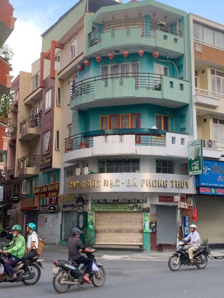 Mặt bằng cho thuê tại Hoa Sứ, Phú Nhuận 50m² - Khu vực sầm uất, phù hợp mọi loại hình kinh doanh!