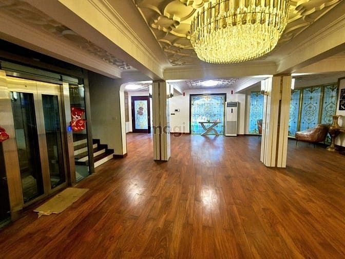 Biệt Thự Âu Cơ Tây Hồ 600m² giá 61.3 tỷ - Thiết kế sang trọng, ô tô tránh