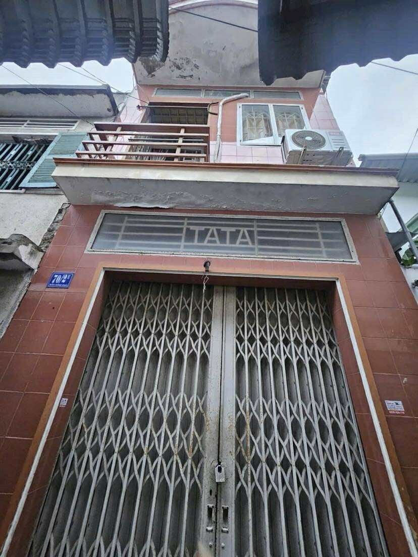 Bán nhà 1 lầu hẻm 70 đường Trần Hưng Đạo, Ninh Kiều - Giá chỉ 1.55 tỷ, sẵn sàng ở ngay!