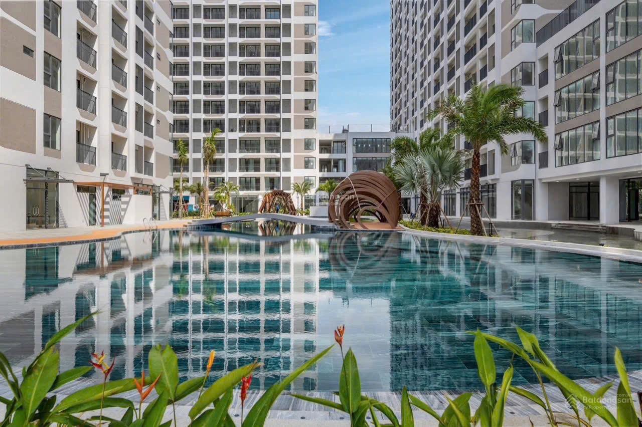 Shophouse MT Eastmark City Quận 9, 195m² giá 9.79 tỷ - Sổ hồng trao tay, an cư ngay!