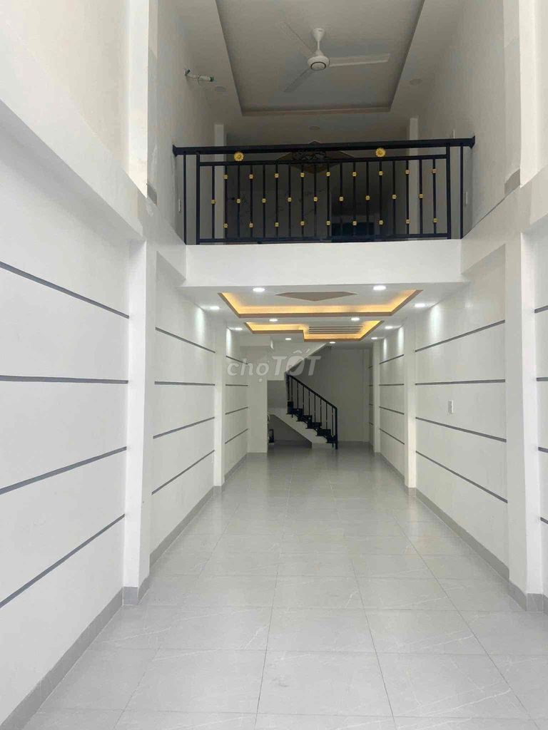 Cho thuê nhà nguyên căn mặt tiền Bùi Đình Tuý, quận Bình Thạnh, 60m² - Vị trí sầm uất gần trường Đại Học!