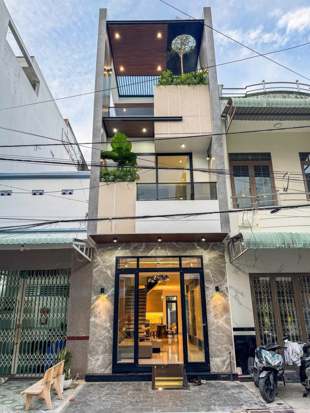 Nhà 2 lầu mặt tiền KDC 91B, Ninh Kiều 65m² giá 6.2 tỷ - Thiết kế sang trọng, hỗ trợ vay ngân hàng!