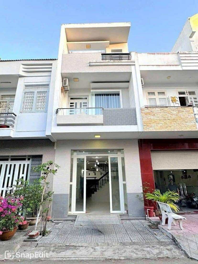 Nhà cho thuê đường B5, Hưng Phú 1, Cái Răng, 67,5m² chỉ 11 triệu - Phù hợp làm văn phòng!