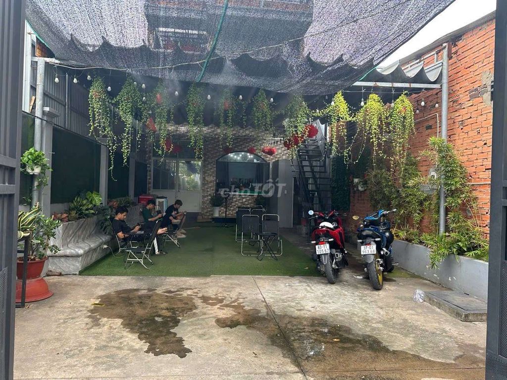 Nhà phố mặt tiền gần vòng xoay An Phú và Vincom550 p. Dĩ An 192.5m² giá 8.28 tỷ - Kinh doanh thuận lợi!