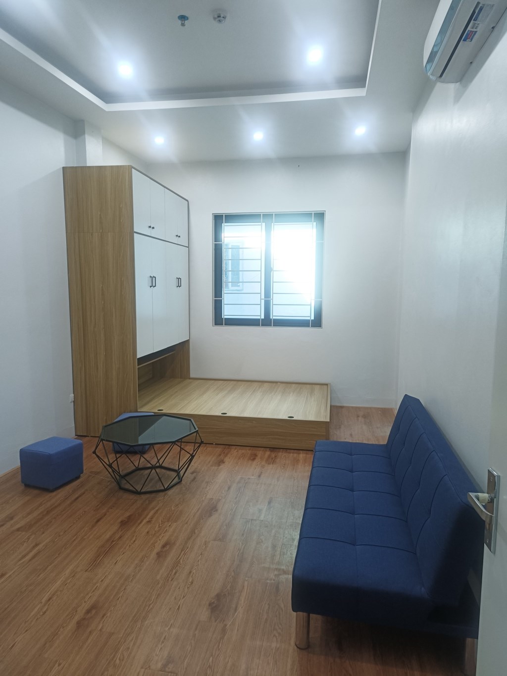 Bán tòa nhà căn hộ dịch vụ Đại Linh 117m² giá 27.5 tỷ - Đầu tư sinh lời cao!