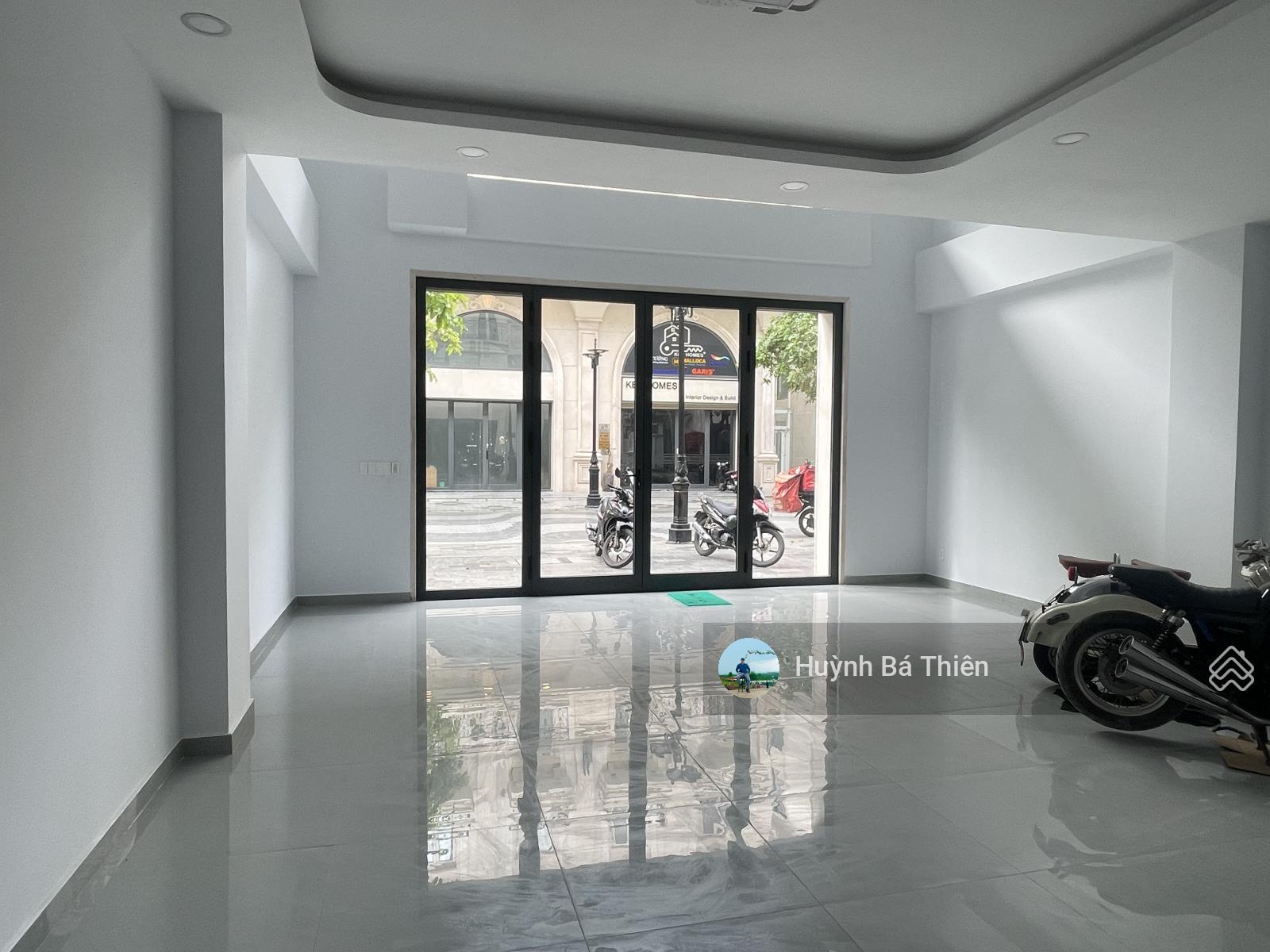 Cho thuê khoán nguyên căn CHDV ở Vạn Phúc 600m² - Nhà mới 100% sẵn sàng vào ở!