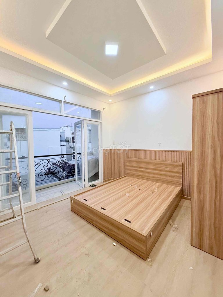 Căn hộ 1PN tại Đường Xóm Chiếu, Quận 4 - Giá 6 triệu, Full nội thất, thoáng mát!