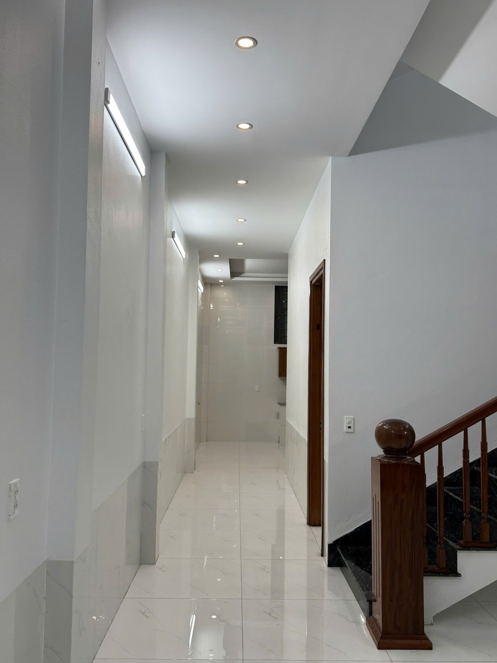 Nhà 3 tầng tại Nam Vĩnh Yên, Vĩnh Phúc 100,8m² giá 5 tỷ - Sẵn sàng vào ở!