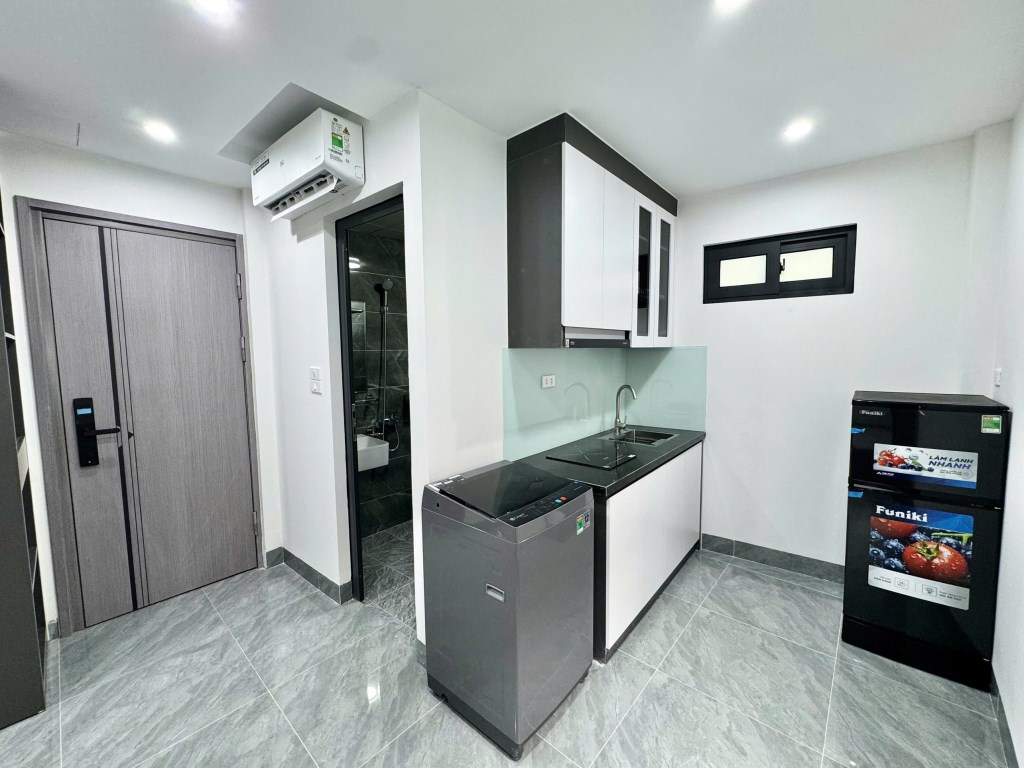Phòng cho thuê đẹp 28m² tại Trương Định, Hai Bà Trưng chỉ 4.8 triệu - Sẵn sàng vào ở ngay!
